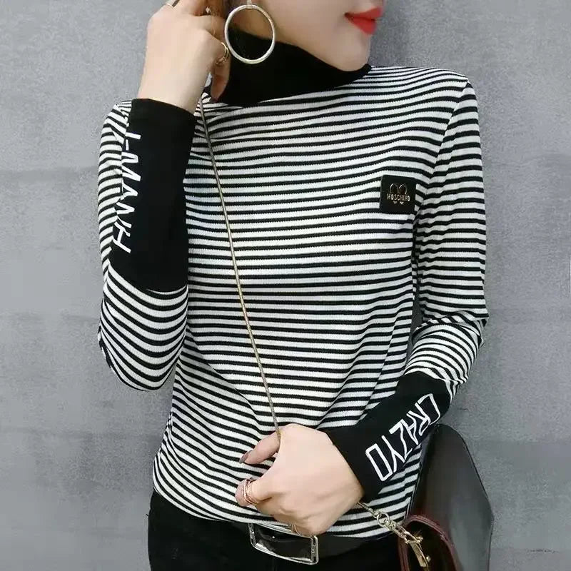 Tshirt Turtleneck 2023 Woman T-shirt Black Clothing Striped Slim Top for Women Funny Kpop Cool Luxury High Quality Novelties Tee