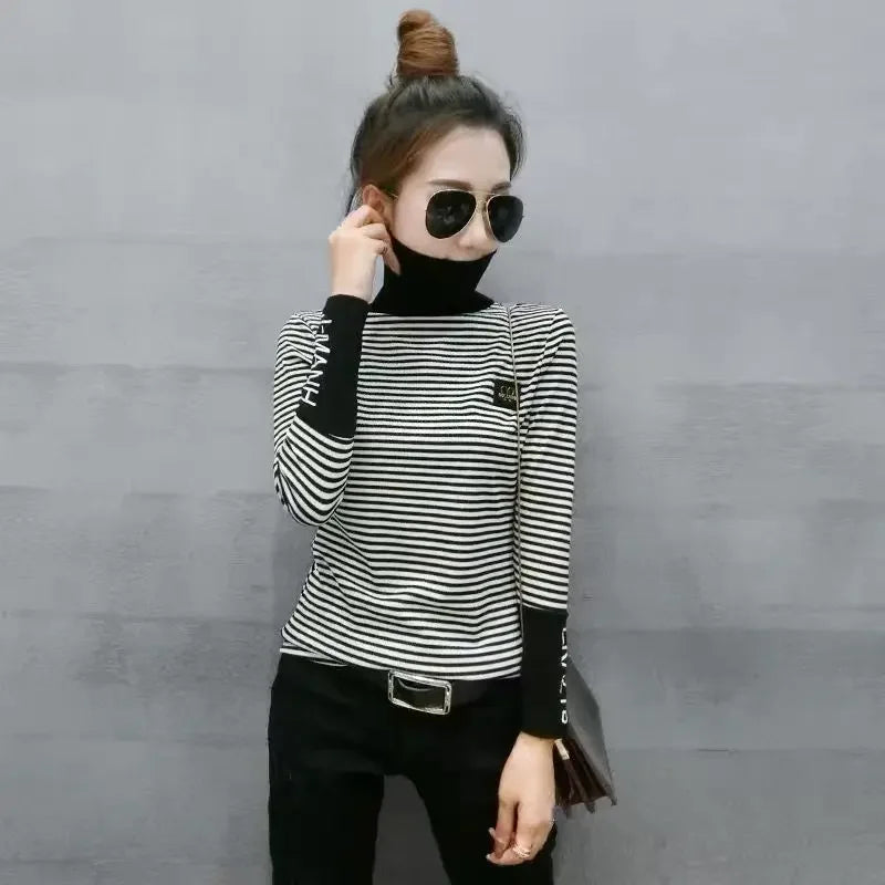Tshirt Turtleneck 2023 Woman T-shirt Black Clothing Striped Slim Top for Women Funny Kpop Cool Luxury High Quality Novelties Tee