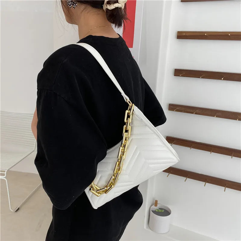 2023 Hand-carried Women's Bag Bridal Bag Women's Fashion Korean Version Rhombus Armpit Bag Chain Handbag Shoulder Bag Satchel