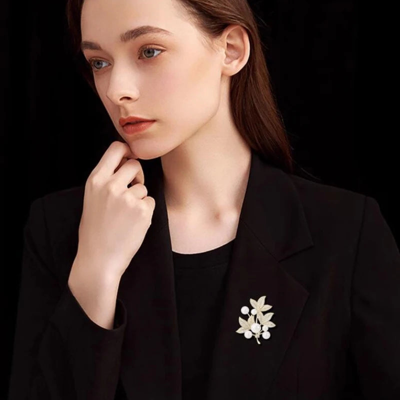 Fashion Luxury Coat Brooch Suit Jacket Corsage Fixed Clothing Pin Women's Accessories